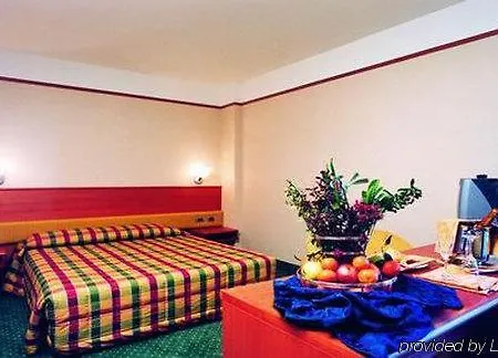 Nicotel Hotel 4*